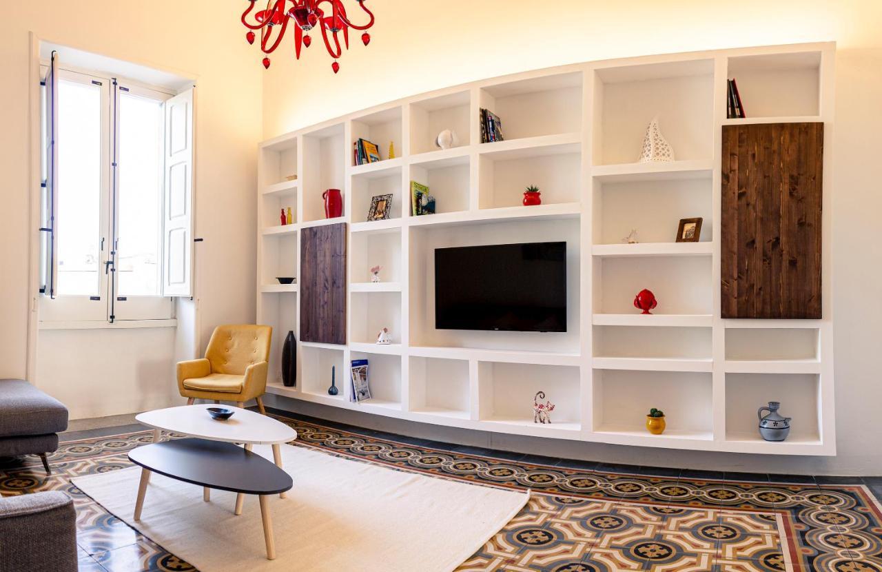 Designer Apartment Лечче Экстерьер фото