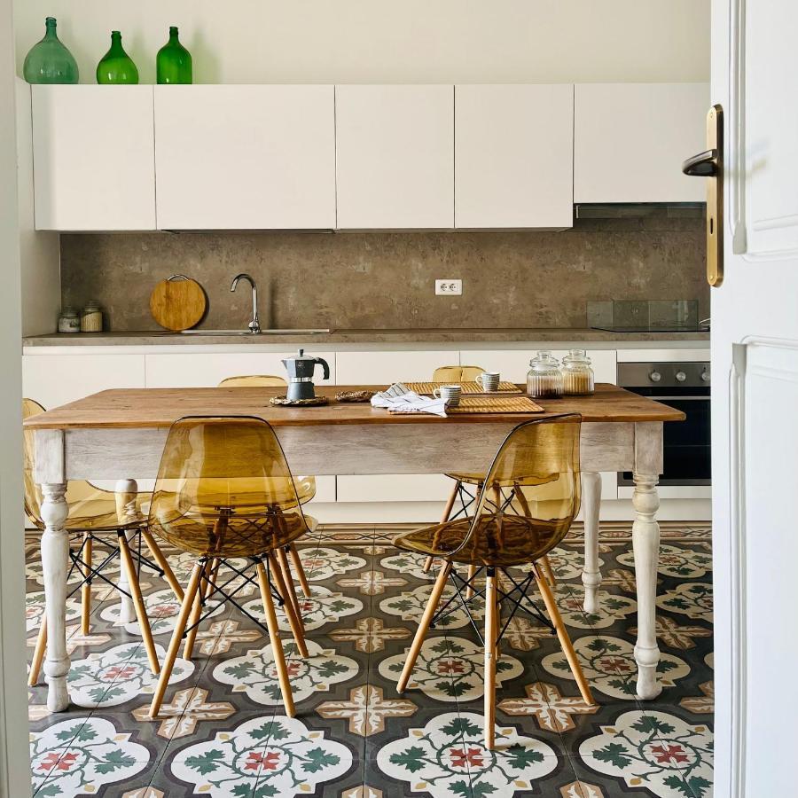 Designer Apartment Лечче Экстерьер фото